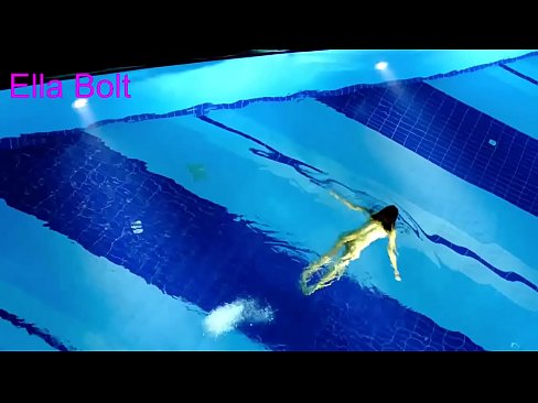 ❤️ Non posso smettere di guardare, giovane bionda catturata nuotare nuda nella piscina del resort ELLA BOLT ️❌ Super sessoal it.osagoassist.ru ☑
